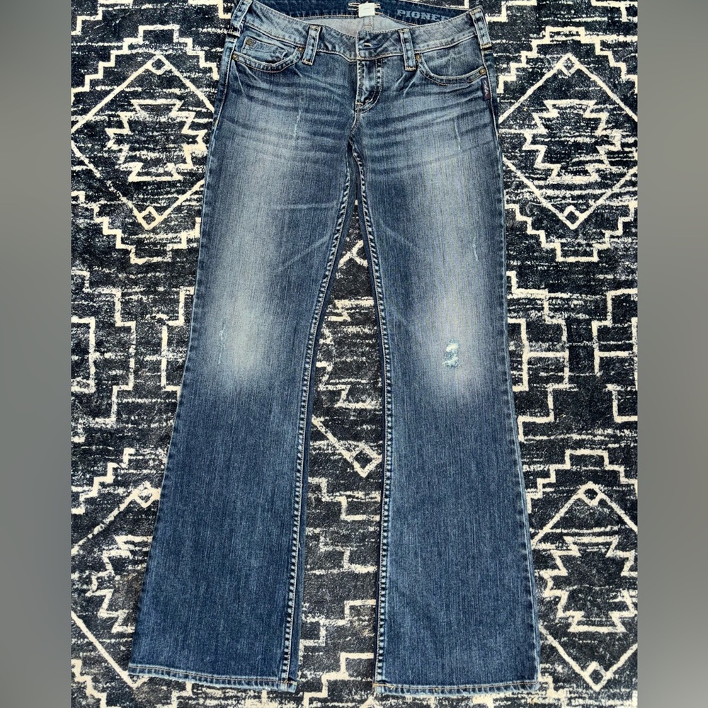 Silver Brand-Classic Blue Women's Jeans